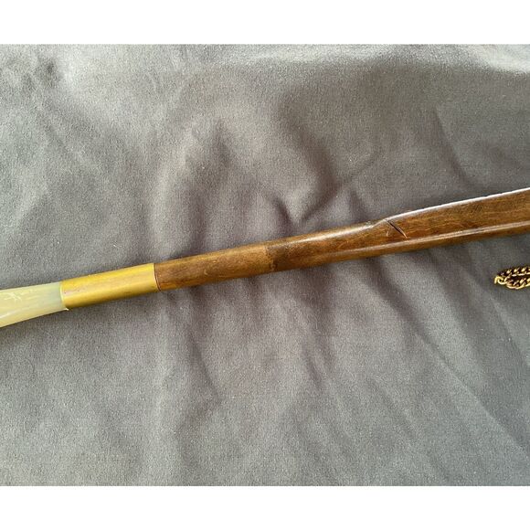 Vintage Hand Carved Shoehorn - Picture 10 of 10